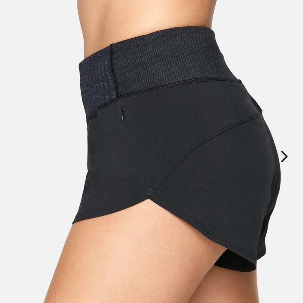 NWT Outdoor Voices Hudson 2.5” Short